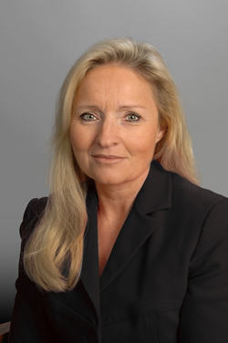 Rechtsanwältin und Notarin Christine Greffin